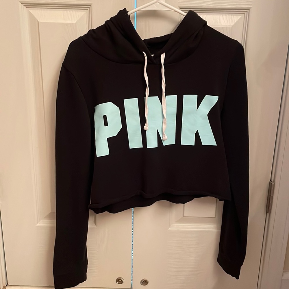 VS pink cropped hoodie